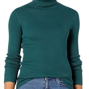Amazon essentials green turtle neck sweater